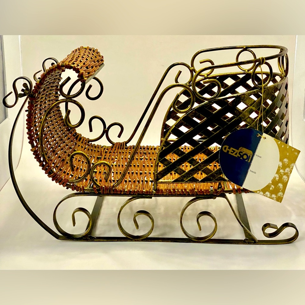 ✅ Vintage New Gold Woven Metal Wicker Sleigh Tabletop Centerpiece Decoration
